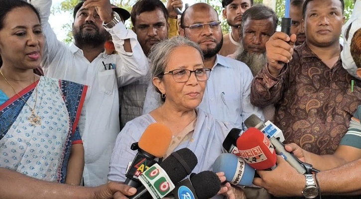 ভারতের আগে দেশের মানুষ ইলিশ খাবে: মৎস্য উপদেষ্টা